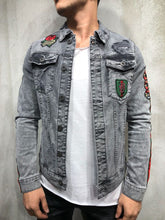 Load image into Gallery viewer, SNAKE PATCH TRUCKER DENIM JACKET 3930