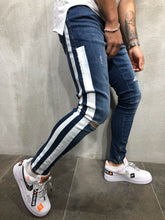 Load image into Gallery viewer, STRIPED JEANS ANKLE ZIPPER DISTRESSED 3939